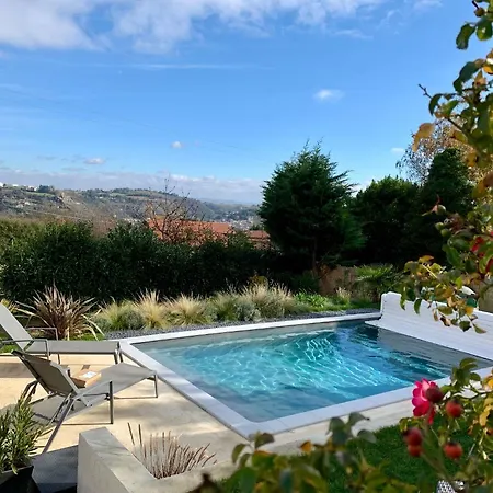 La Glycine Bed & Breakfast 3*